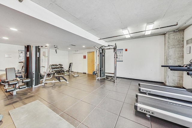 659 W Randolph St Unit 1115, Chicago, IL 60661 - gym featuring tile patterned floors and recessed lighting