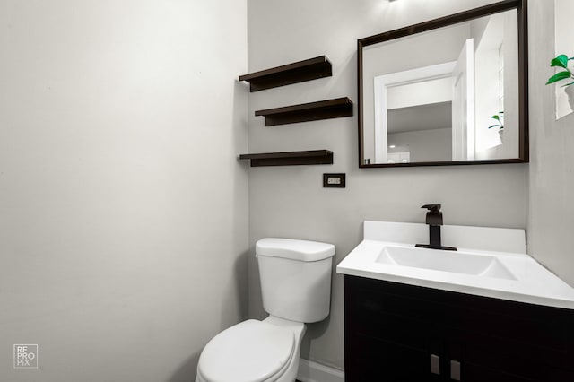 12620 S Kinvarra Dr, Palos Park, IL 60464 - bathroom with toilet and vanity