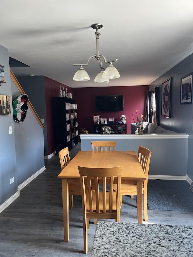 142 Sedgewicke Dr, Romeoville, IL 60446 - dining room featuring wood finished floors and baseboards