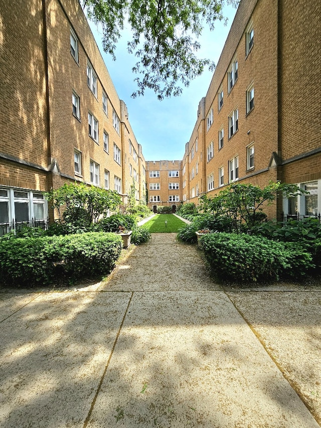 2537.5 Prairie Ave Unit 3N, Evanston, IL 60201 - view of community