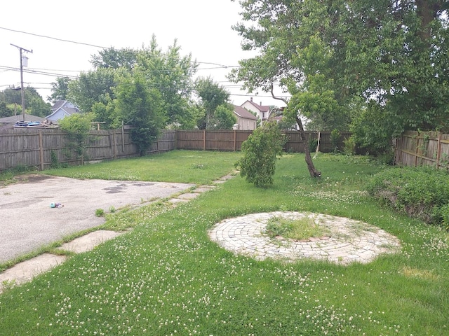 view of fenced backyard