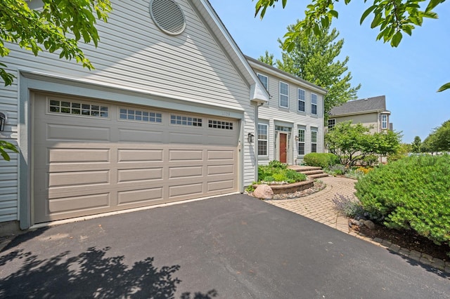 1639 Brower Pl, Sycamore, IL 60178 - view of front of property with driveway