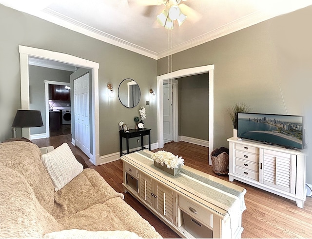 629 Garfield St Unit 1N, Oak Park, IL 60304 - living room with crown molding, ceiling fan, wood finished floors, and washer / dryer