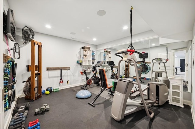 924 Linden Ave, Wilmette, IL 60091 - gym with recessed lighting and baseboards