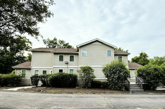 14401 Pulaski Rd, Midlothian, IL 60445 - view of side of property with a shingled roof