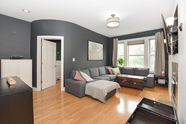 4220 S Champlain Ave Unit 2N, Chicago, IL 60653 - living room featuring light wood finished floors