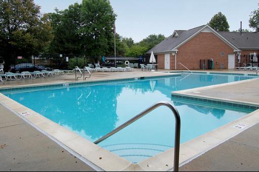 1002 Butternut Ln Unit A, Mount Prospect, IL 60056