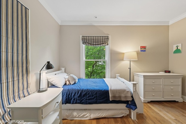 1419 Judson Ave, Evanston, IL 60201 - bedroom featuring crown molding and wood finished floors