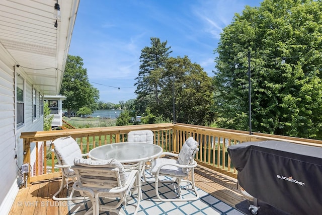 3004 Blarneystone Ln, Cary, IL 60013 - deck with outdoor dining space and grilling area