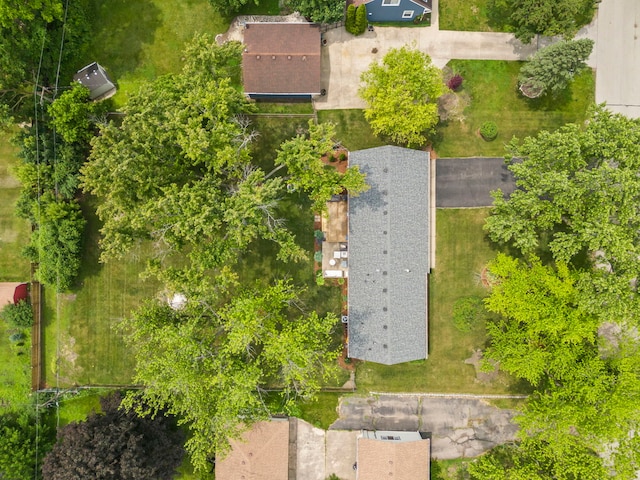 26W079 Thomas Rd, Wheaton, IL 60187 - drone / aerial view