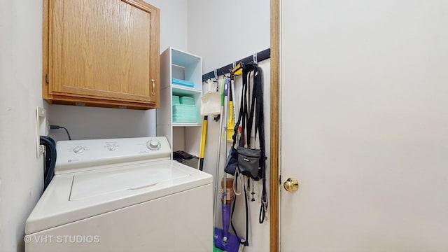 832 Veridian Way Unit 832, Cary, IL 60013 - laundry area with washer / clothes dryer and cabinet space
