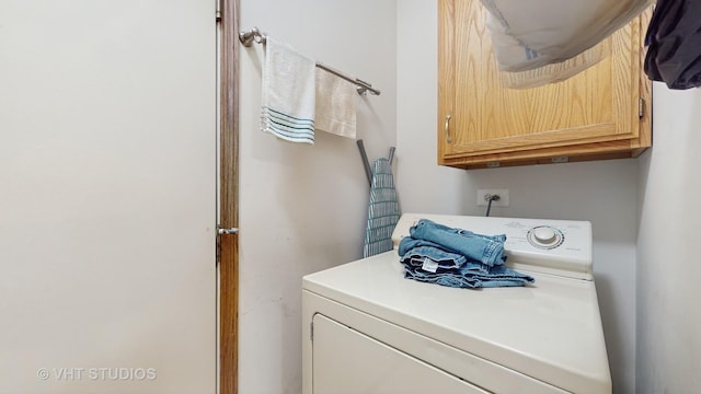 832 Veridian Way Unit 832, Cary, IL 60013 - laundry room featuring washer / clothes dryer and cabinet space