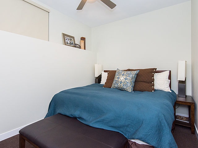 2036 W Huron St, Chicago, IL 60612 - carpeted bedroom featuring baseboards and ceiling fan