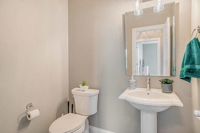 17035 Clover Dr, Orland Park, IL 60467 - half bath featuring toilet and baseboards