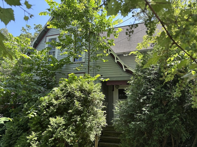 114 E Brown St, West Chicago, IL 60185 - view of side of home
