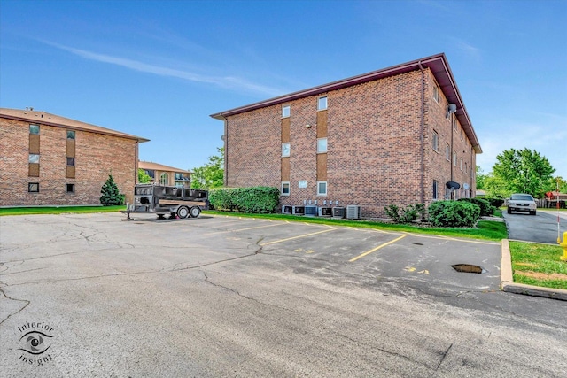8838 W 140th St Unit 2D, Orland Park, IL 60462 - view of uncovered parking lot