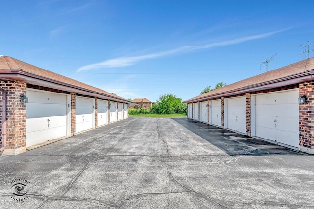 8838 W 140th St Unit 2D, Orland Park, IL 60462 - view of garage