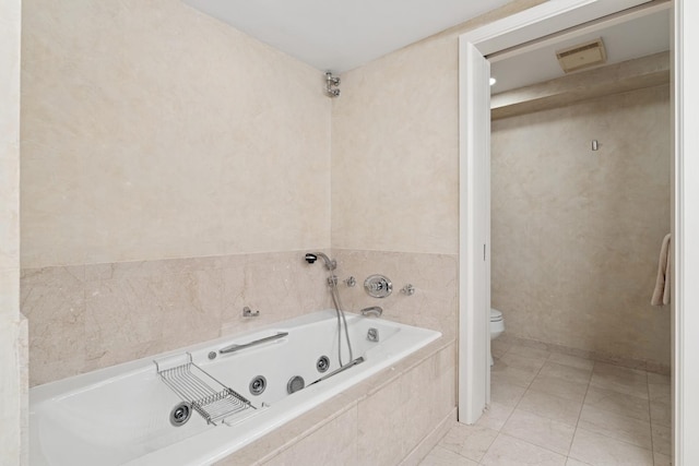 132 E Delaware Pl Unit 5504, Chicago, IL 60611 - full bath featuring toilet and a tub with jets