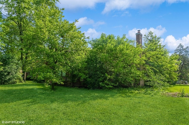 1940 Cypress Ln, Northbrook, IL 60062 - view of grassy yard