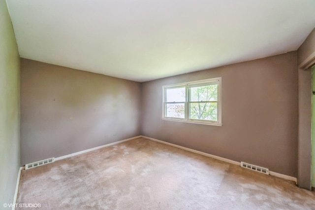 1940 Cypress Ln, Northbrook, IL 60062 - empty room featuring carpet