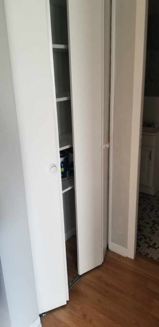 6300 N Sheridan Rd Unit 107, Chicago, IL 60660 - view of closet