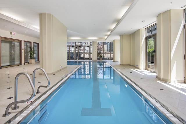 21 E Huron St Unit 4701, Chicago, IL 60611 - view of indoor pool