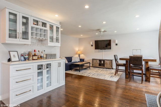 127 Elm St, Glenview, IL 60025 - living room with a dry bar, dark wood-style floors, recessed lighting, and a ceiling fan