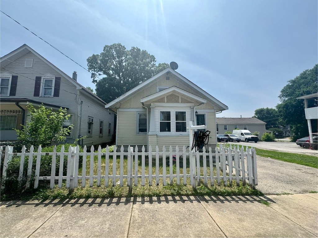 109 Seminary Ave, Aurora, IL 60505 - view of front of property