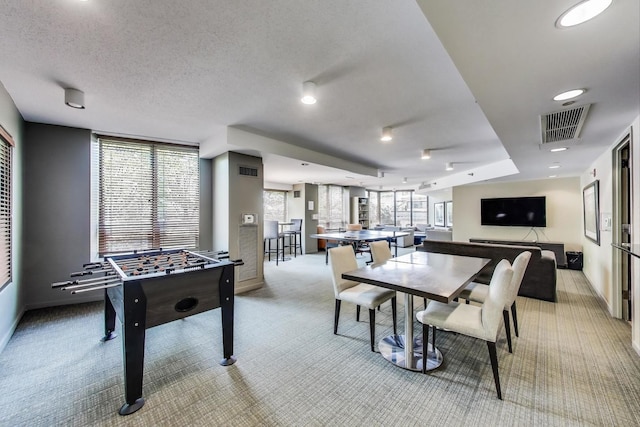400 N La Salle Dr Unit 1607, Chicago, IL 60654 - rec room with light carpet and recessed lighting