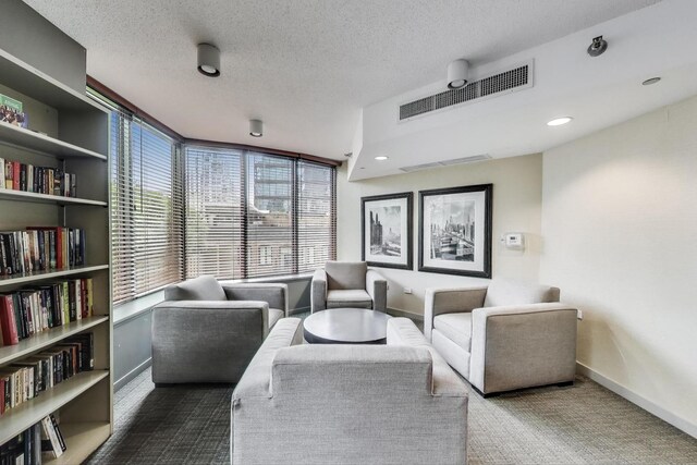 400 N La Salle Dr Unit 1607, Chicago, IL 60654 - sitting room featuring carpet flooring and a textured ceiling