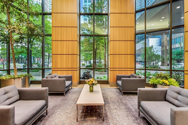 400 N La Salle Dr Unit 1607, Chicago, IL 60654 - lobby with floor to ceiling windows