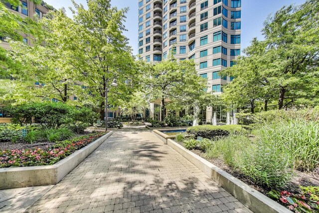 400 N La Salle Dr Unit 1607, Chicago, IL 60654 - view of community
