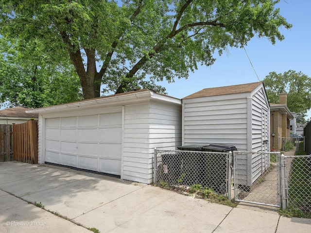 4220 Maple Ave, Brookfield, IL 60513 - detached garage with a gate