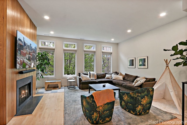 358 W Huron St Unit B, Chicago, IL 60654 - living area with a fireplace with flush hearth, recessed lighting, and hardwood / wood-style floors