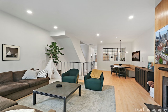 358 W Huron St Unit B, Chicago, IL 60654 - living area featuring light wood-type flooring, recessed lighting, and a chandelier