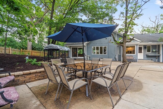 13302 Archer Ave, Lemont, IL 60439 - view of patio with outdoor dining area