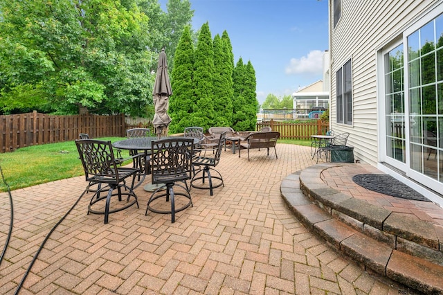 1880 Crofton Dr, Algonquin, IL 60102 - fenced backyard featuring a patio area and outdoor dining space