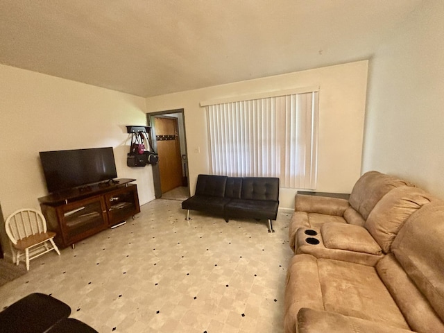 328 W Harrison St, Belvidere, IL 61008 - view of living area