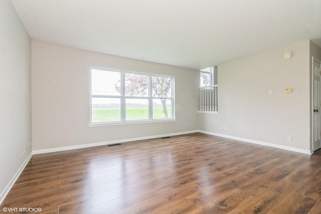 913 Village Ct Unit 913, Marengo, IL 60152 - photo 2