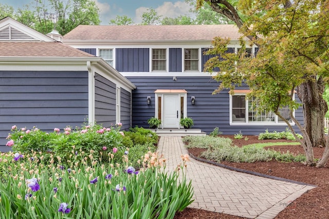 1819 Farm Rd, Lake Forest, IL 60045 - view of front of home with a shingled roof