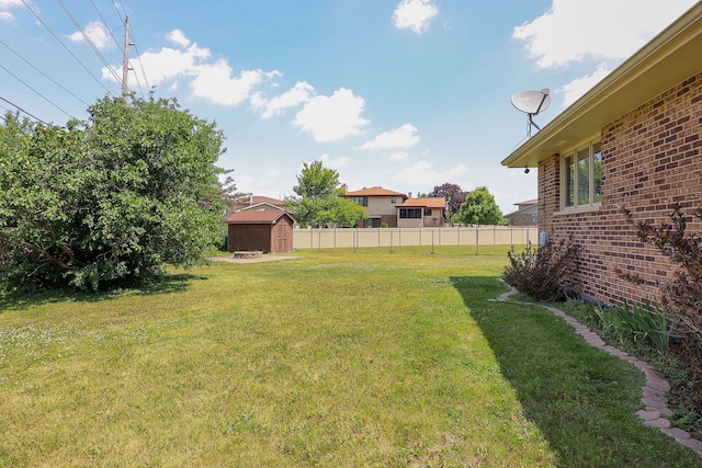 5135 W 113th Pl, Alsip, IL 60803 - view of yard with a shed