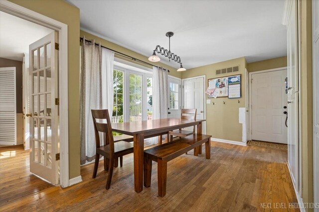 932 S Batavia Ave, Geneva, IL 60134 - dining room featuring wood finished floors