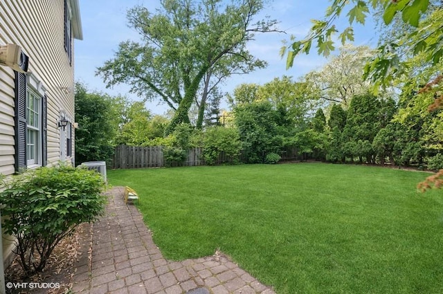 2236 Birchwood Ave, Wilmette, IL 60091 - fenced backyard featuring view of scattered trees