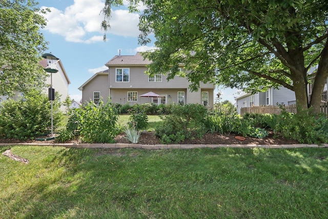 1128 Teasel Ln, Naperville, IL 60564 - view of front of home with a front yard
