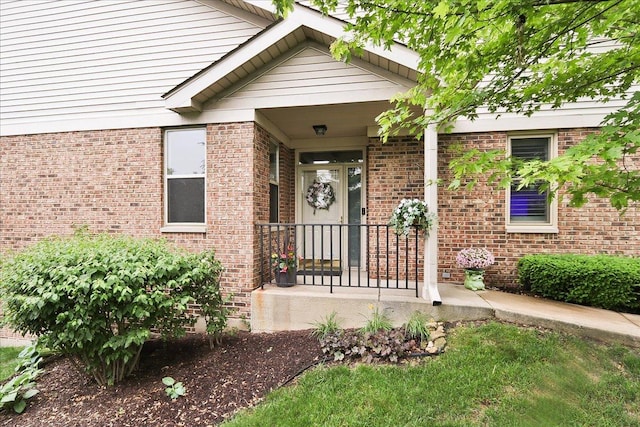 768 W St Johns Pl, Addison, IL 60101 - property entrance with brick siding