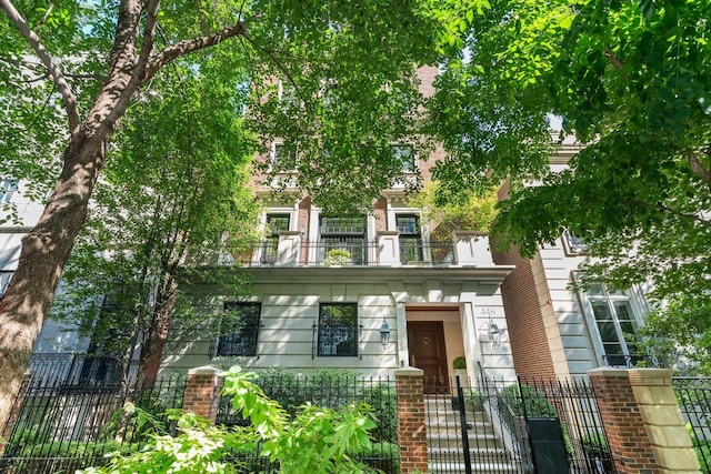 446 W Huron St, Chicago, IL 60654 - photo 1