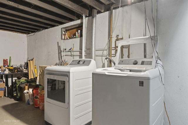 1808 Jethro Ave, Zion, IL 60099 - washroom featuring washer and dryer