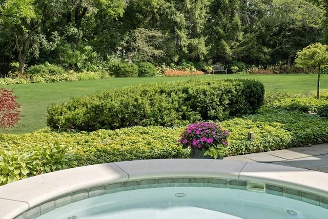 5 Woodley Rd, Winnetka, IL 60093 - view of swimming pool featuring a lawn