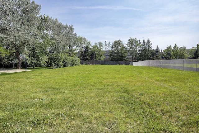 3303 Westview Dr, Northbrook, IL 60062