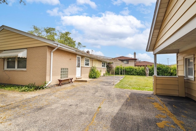 2727 Pauline Ave, Glenview, IL 60025 - view of green lawn